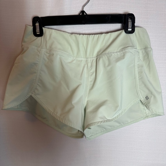 Antonio Melani Women's Light Green Shorts, size M - Picture 1 of 5